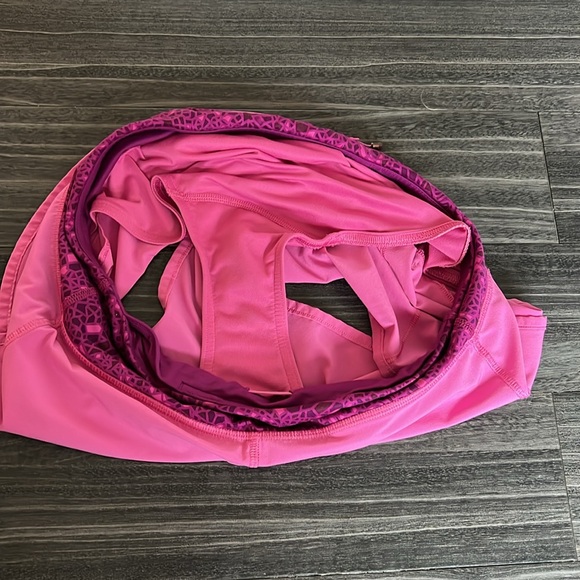 Lululemon Speed Up Shorts - Picture 5 of 5